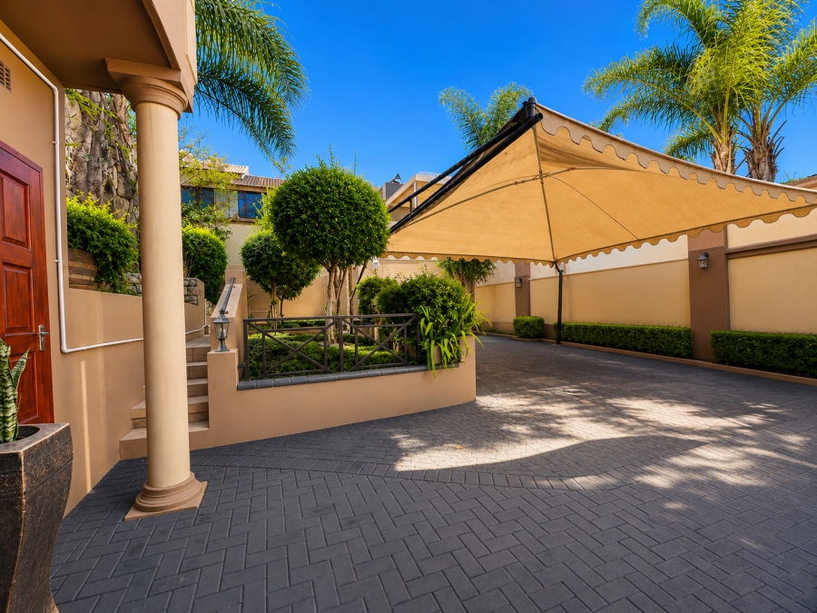 4 Bedroom Property for Sale in Wilkoppies North West